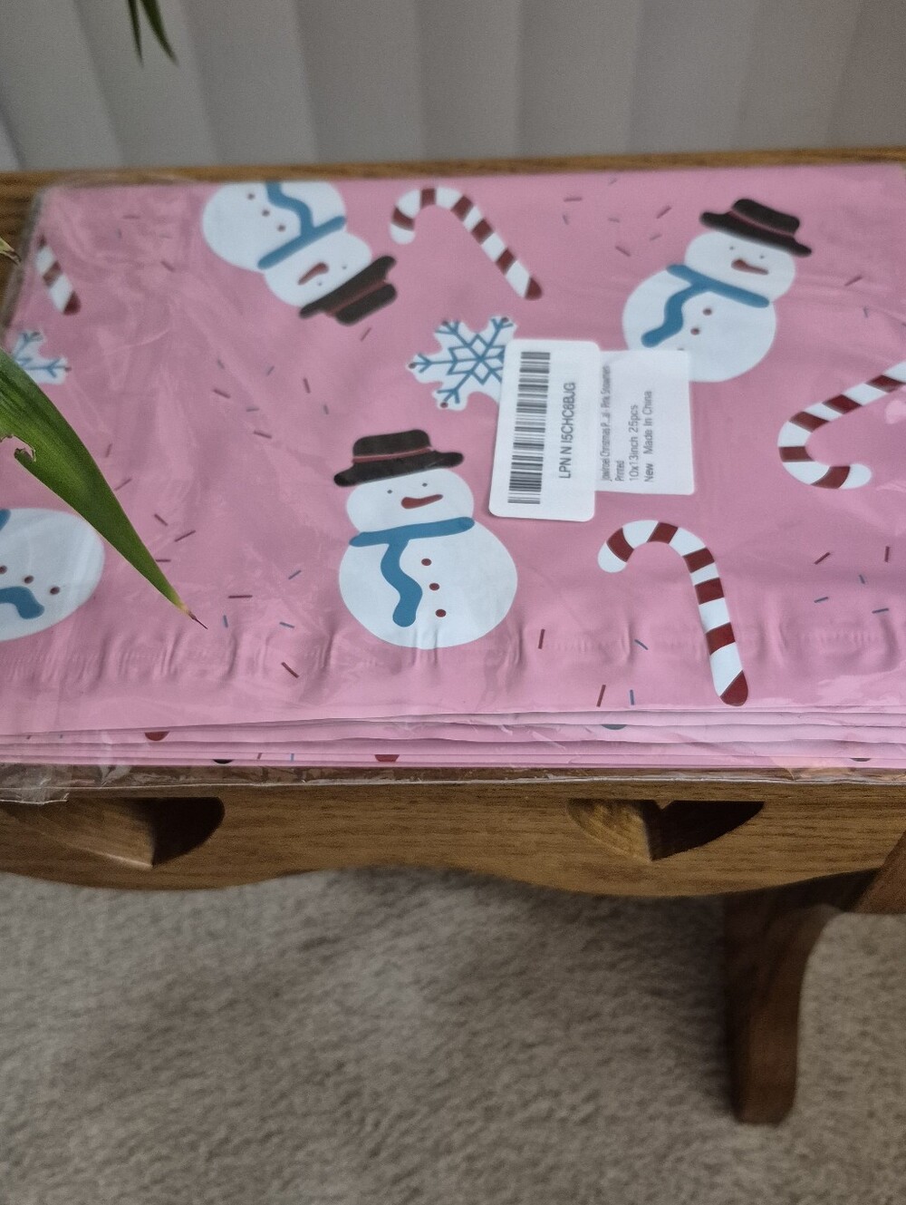 Pink Snowman Poly Mailers. Set Of 25. 10"x13". NEW IN PACKAGE - Picture 3 of 6